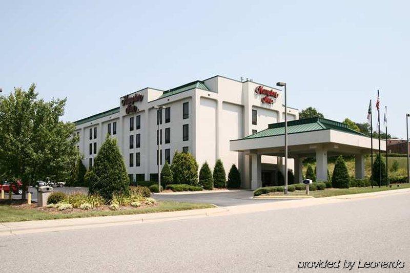 Hampton Inn Моргантън Екстериор снимка