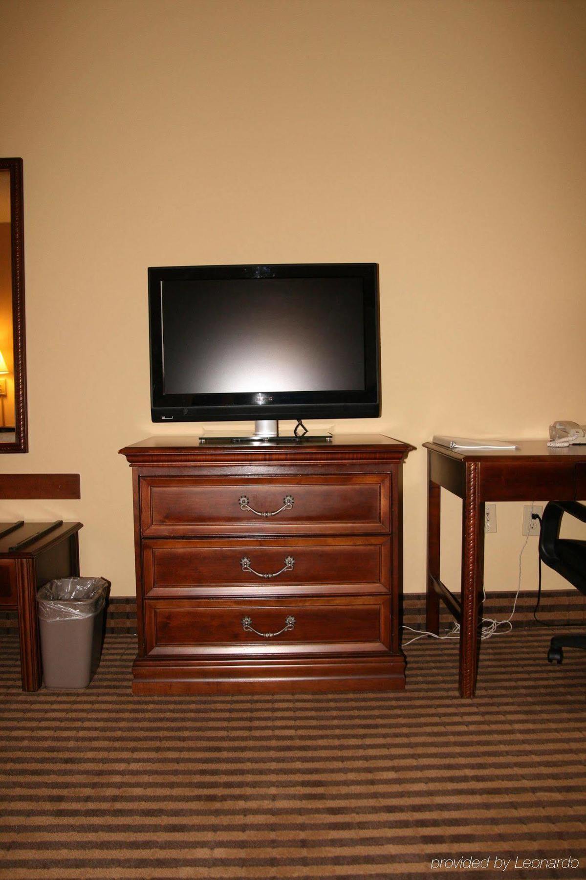 Hampton Inn Моргантън Стая снимка
